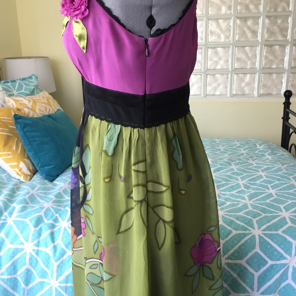 Dress - Picture 2 of 7